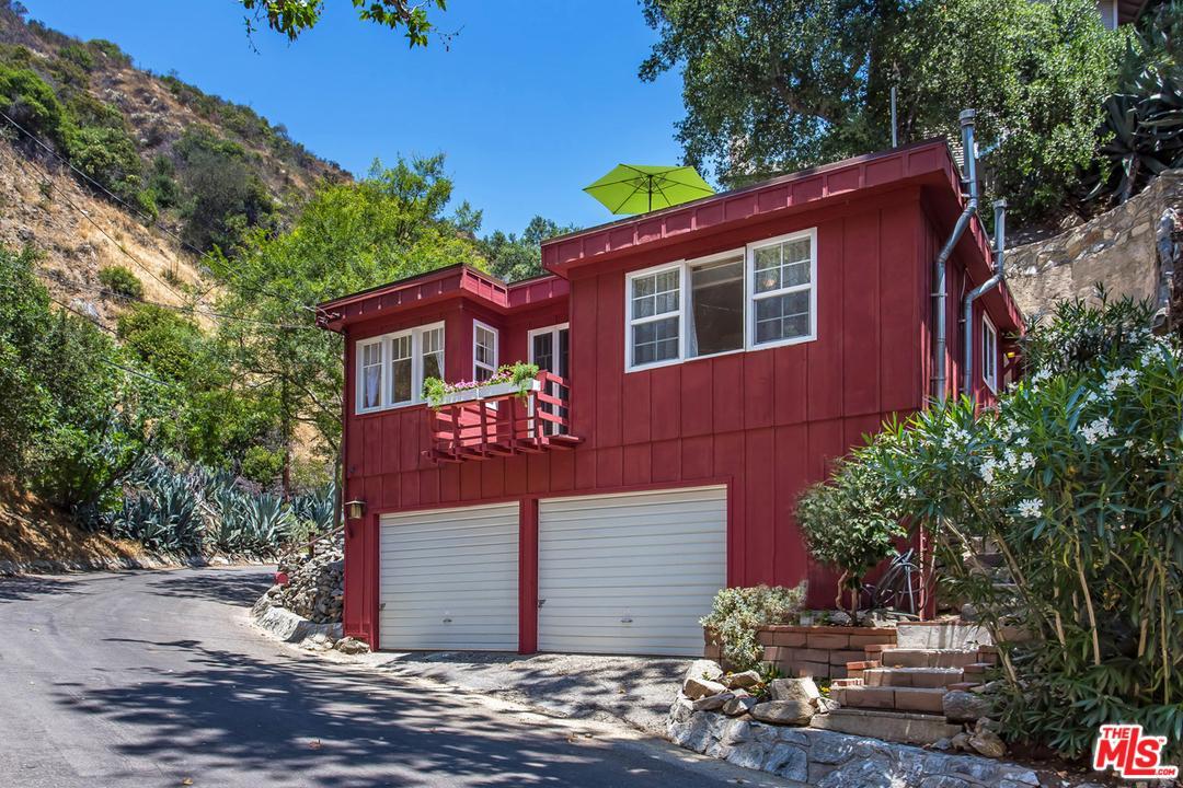 Cute Burbank Home Has Lots to Offer Including an Attractive Price