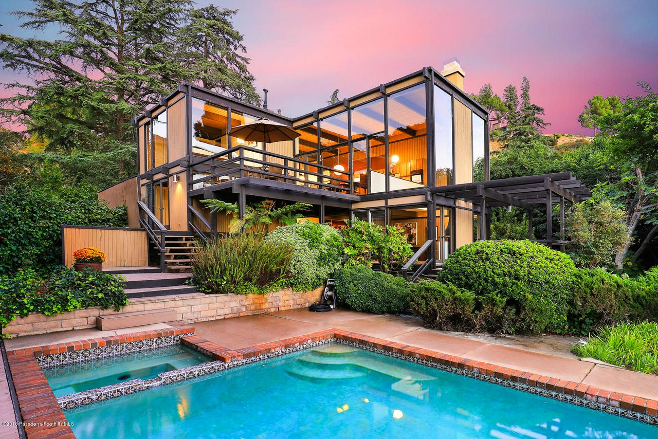 Modern La Canada Flintridge Home Offers Amenities Galore Ben Lee